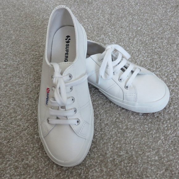 Superga Shoes - Like New Unisex Superga Cotu Nappa White Leather 6.5